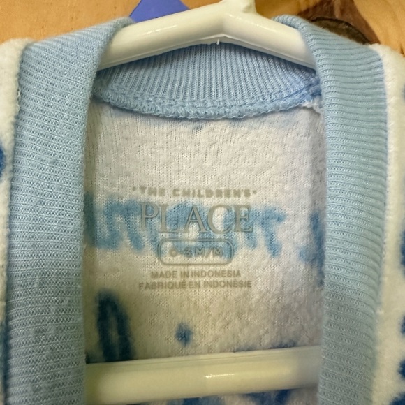 0-6m Fleece Sleeper with Zipper - Picture 3 of 4